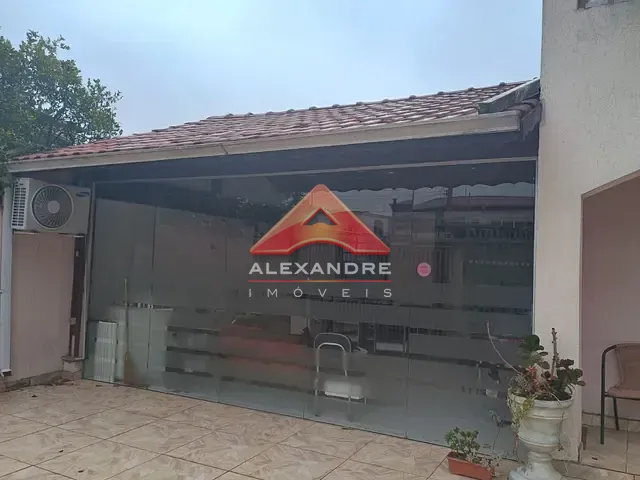 Casa com 215m² 3 quartos e 3 banheiros, à venda, no bairro Jardim Valparaíba em São José dos Campos