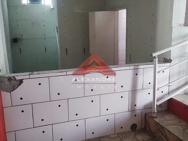 Casa com 212m² 1 quarto e 2 banheiros, à venda, no bairro Jardim Ismênia em São José dos Campos