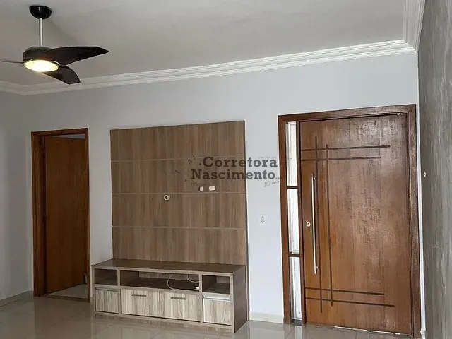 Casa com 150m² 2 quartos e 1 banheiro, à venda, no bairro Jardim Santa Maria em Jacareí