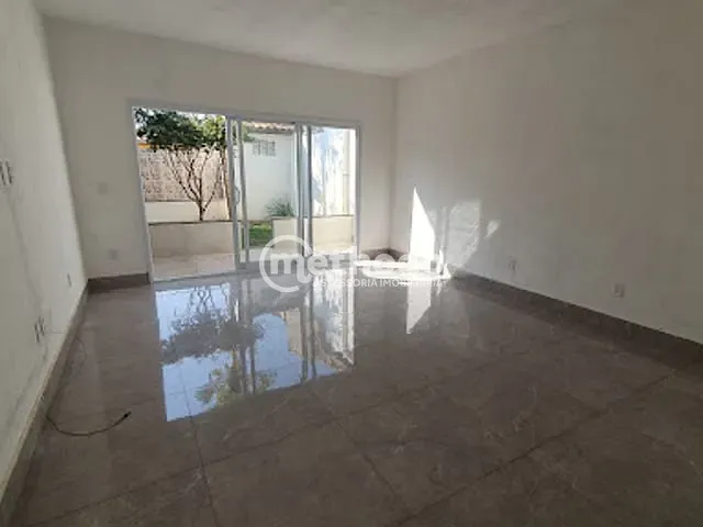 Casa com 250m² 3 quartos e 3 banheiros, à venda, no bairro Parque Via Norte em Campinas