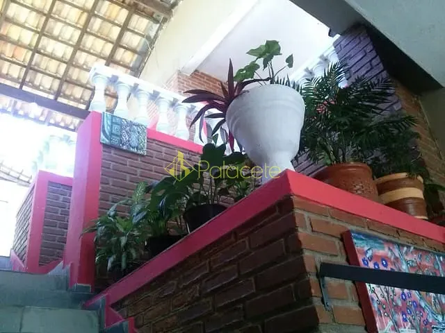 Casa com 530m² 3 quartos e 2 banheiros, à venda, no bairro Vila São Benedito em Pindamonhangaba