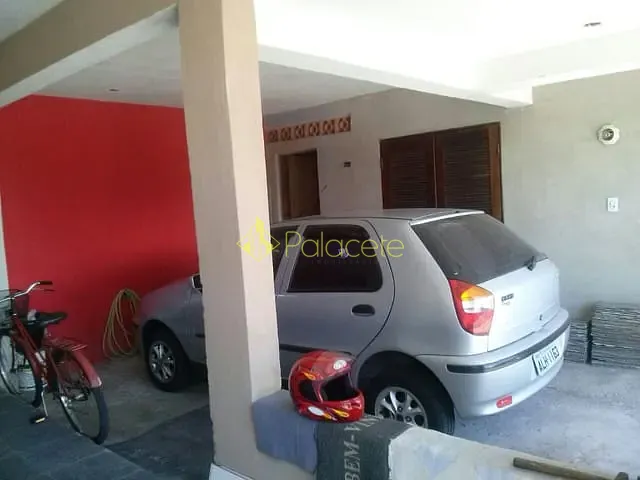 Casa com 530m² 3 quartos e 2 banheiros, à venda, no bairro Vila São Benedito em Pindamonhangaba