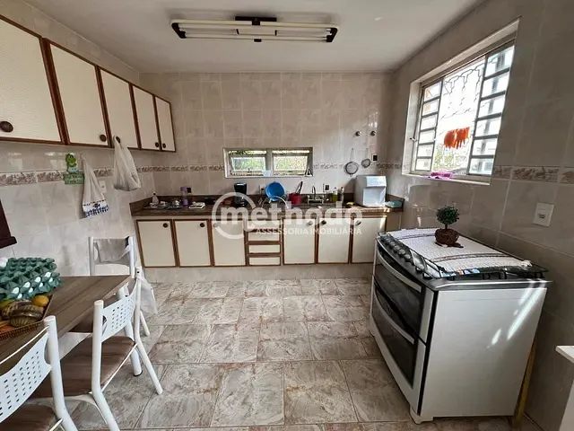 Casa com 534m² 4 quartos e 4 banheiros, à venda, no bairro Bairro das Palmeiras em Campinas