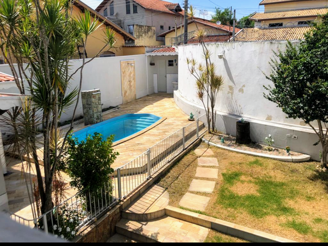 Casa com 340m² 4 quartos e 2 banheiros, à venda, no bairro Parque das Fontes em Tremembé