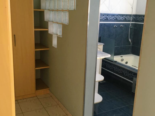 Casa com 340m² 4 quartos e 2 banheiros, à venda, no bairro Parque das Fontes em Tremembé