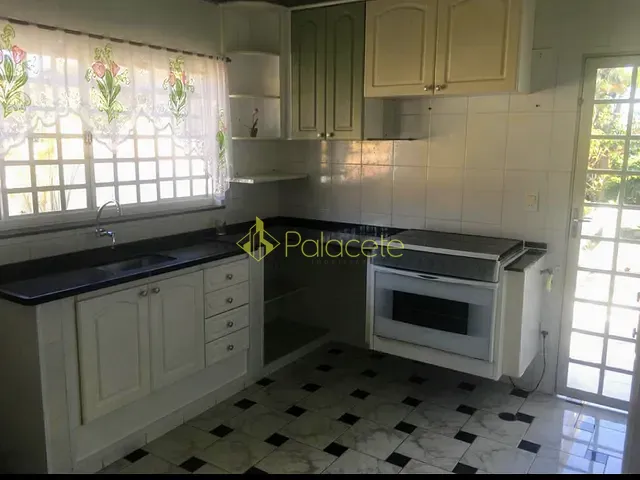 Casa com 340m² 4 quartos e 2 banheiros, à venda, no bairro Parque das Fontes em Tremembé