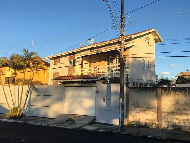 Casa com 340m² 4 quartos e 2 banheiros, à venda, no bairro Parque das Fontes em Tremembé