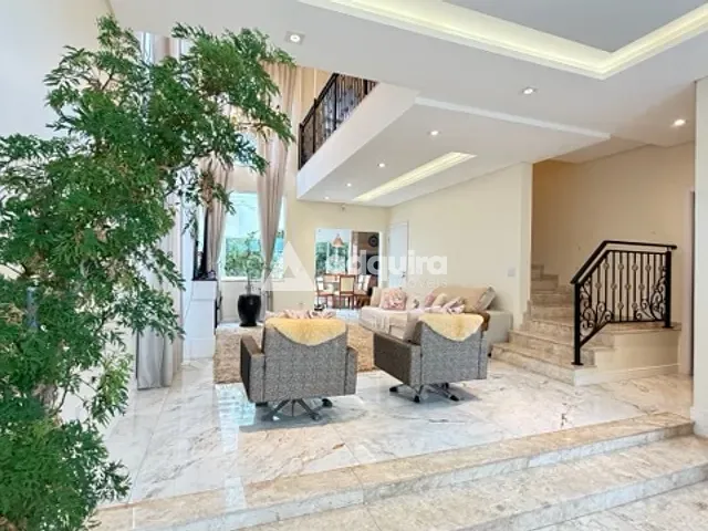 Casa com 300m² 4 quartos e 4 banheiros, à venda ou para alugar, no bairro Jardim Carvalho em Ponta Grossa