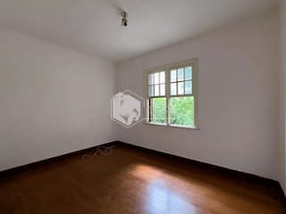 Foto do Casa-Casa tipo para venda em Cambuci com 4 quartos, 250m²