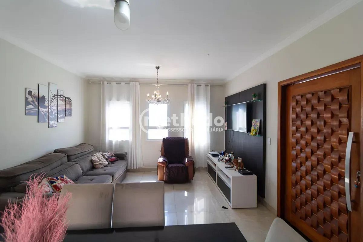Casa, 3 quartos, 122 m² - Foto 2