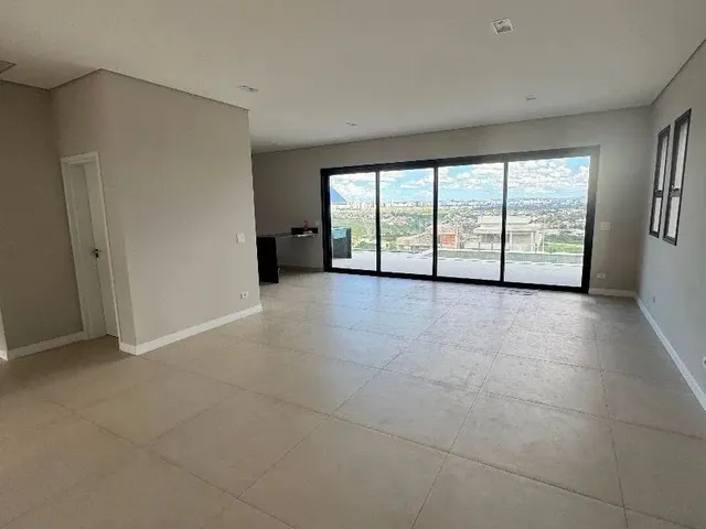 Casa com 330m² 3 quartos e 2 banheiros, à venda, no bairro Loteamento Terras Alpha São José dos Campos em São José Dos Campos