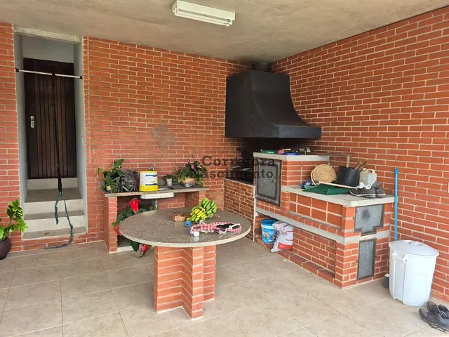 Casa com 2500m² 3 quartos e 3 banheiros, à venda, no bairro Condomínio Lagoinha em Jacareí