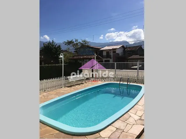 Casa com 430m² 5 quartos e 5 banheiros, à venda, no bairro Maranduba em Ubatuba