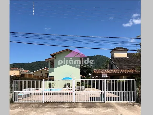 Casa com 430m² 5 quartos e 5 banheiros, à venda, no bairro Maranduba em Ubatuba