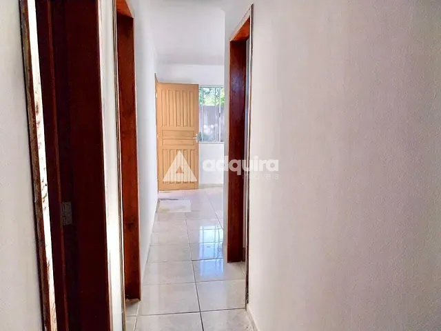 Casa 2 quartos e 1 banheiro, à venda, no bairro Cará-cará em Ponta Grossa