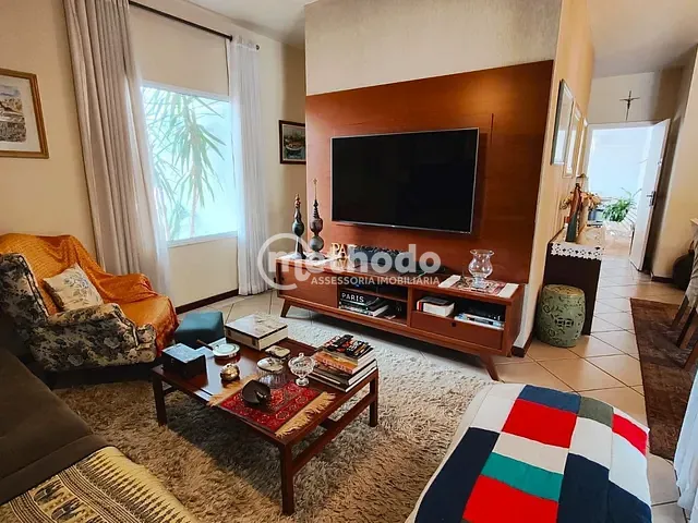 Casa com 500m² 3 quartos e 3 banheiros, à venda, no bairro Loteamento Caminhos de San Conrado (Sousas) em Campinas