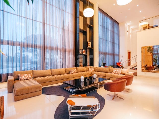 Casa com 2120m² 5 quartos e 7 banheiros, à venda, no bairro Tamboré em Santana de Parnaíba