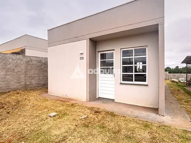 Casa 2 quartos e 1 banheiro, à venda, no bairro Neves em Ponta Grossa