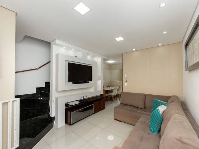 Foto do Casa - Casa no condomínio Condomínio Covello para venda com 2 quartos, sendo 2 suítes, 68m² | Lares e Andares Imóveis