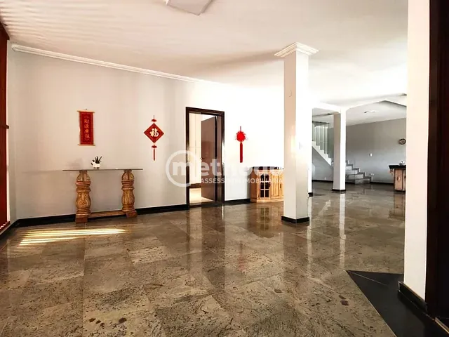 Casa com 897m² 5 quartos e 8 banheiros, à venda, no bairro Loteamento Caminhos de San Conrado (Sousas) em Campinas
