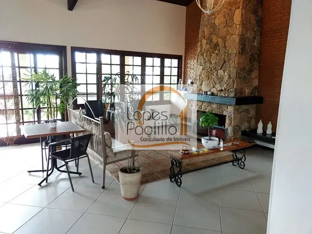 Casa com 800m² 5 quartos e 6 banheiros, à venda, no bairro Jardim dos Pinheiros em Atibaia