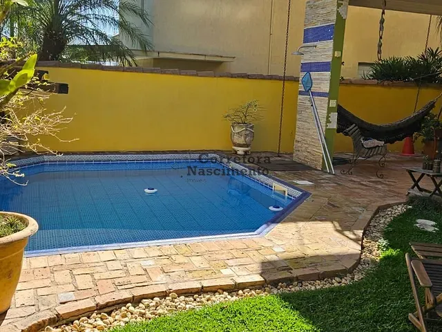 Casa com 800m² 4 quartos e 4 banheiros, à venda, no bairro Loteamento Villa Branca em Jacareí