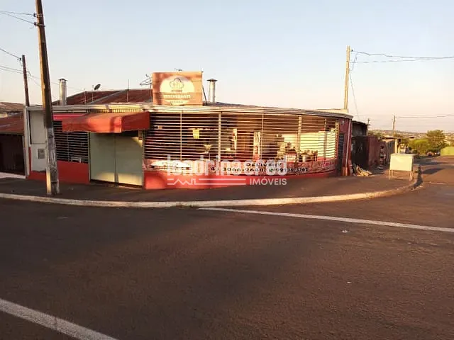 Casa com 490m² 2 quartos e 3 banheiros, à venda, no bairro Jardim Imagawa em Londrina