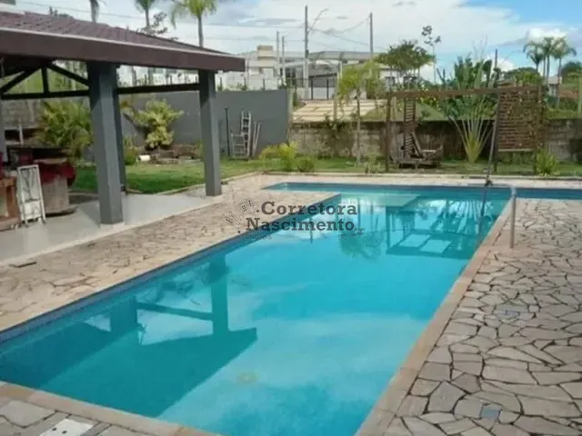 Casa com 1044m² 4 quartos e 5 banheiros, à venda, no bairro Parque Imperial em Jacareí