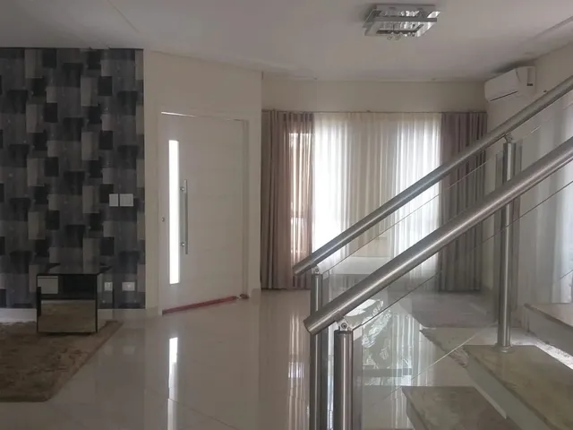 Casa com 250m² 4 quartos e 4 banheiros, à venda, no bairro Urbanova em São José Dos Campos