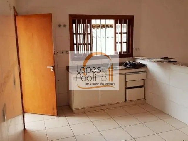Casa com 180m² 2 quartos e 2 banheiros, à venda, no bairro Jardim das Cerejeiras em Atibaia