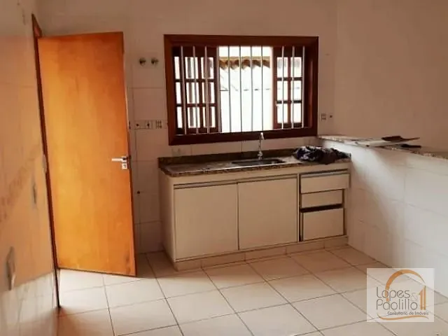 Casa com 180m² 2 quartos e 2 banheiros, à venda, no bairro Jardim das Cerejeiras em Atibaia