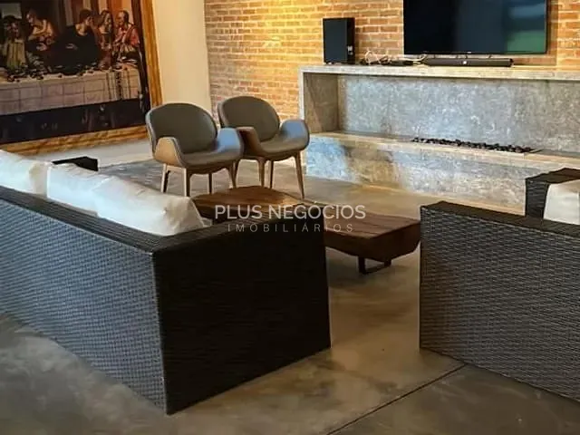 Casa com 1000m² 2 quartos e 3 banheiros, à venda, no bairro Centro em Ibiúna