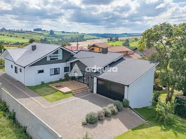 Casa com 1200m² 3 quartos e 4 banheiros, à venda, no bairro Colônia em Carambeí