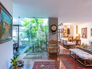 Foto do Casa-Casa tipo para venda em Jardim Leonor com 4 quartos, sendo 4 suítes, 571m²