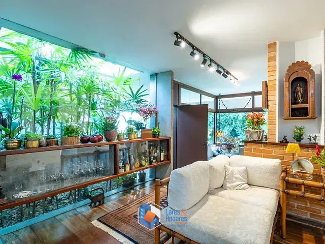Casa com 572m² 4 quartos e 7 banheiros, à venda, no bairro Jardim Leonor em São Paulo