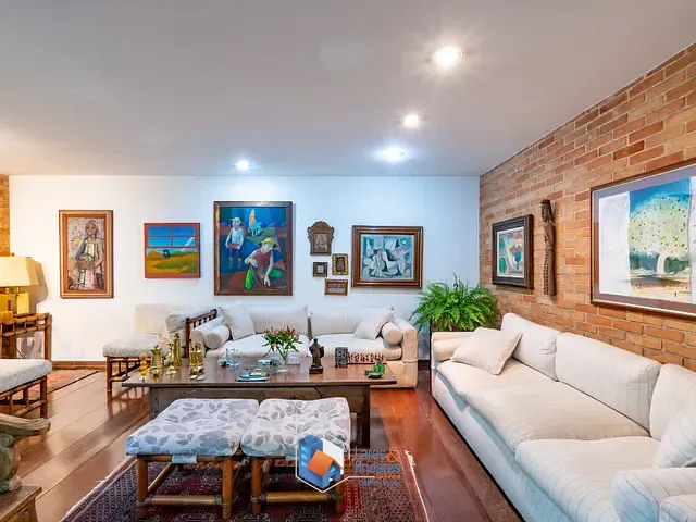 Casa com 572m² 4 quartos e 7 banheiros, à venda, no bairro Jardim Leonor em São Paulo