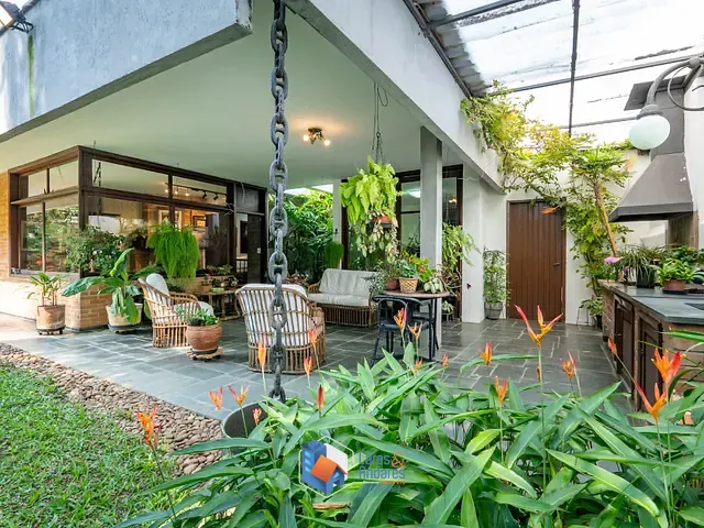 Casa com 572m² 4 quartos e 7 banheiros, à venda, no bairro Jardim Leonor em São Paulo