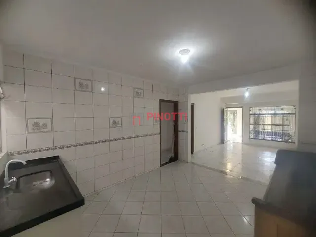 Casa 2 quartos e 2 banheiros, à venda, no bairro Conjunto Habitacional Franchini em São Bernardo do Campo