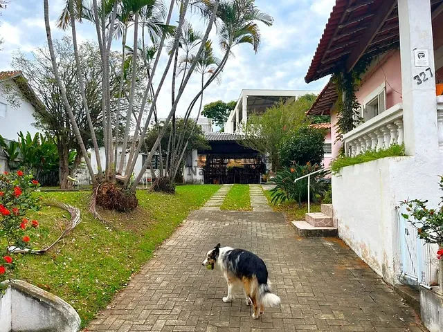 Casa com 1040m² 6 quartos e 3 banheiros, à venda, no bairro Jardim Esplanada em São José dos Campos