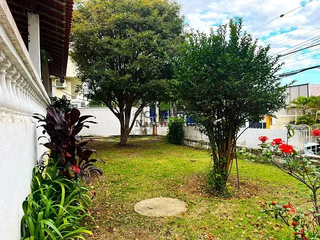 Casa com 1040m² 6 quartos e 3 banheiros, à venda, no bairro Jardim Esplanada em São José dos Campos