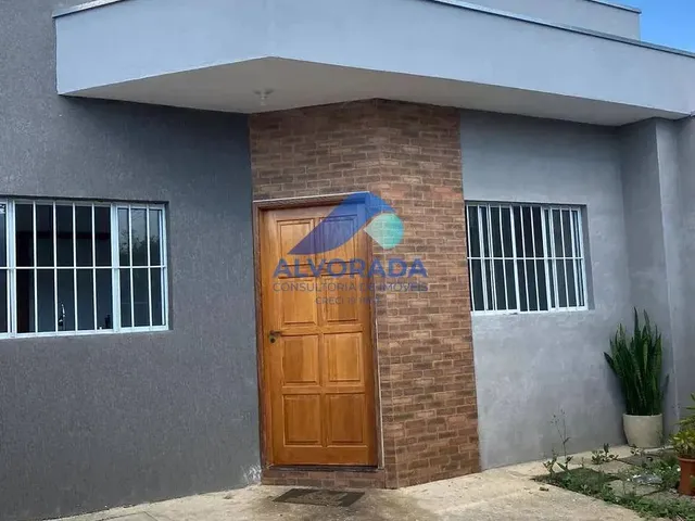 Casa com 125m² 2 quartos e 2 banheiros, à venda, no bairro Residencial Santa Paula em Jacareí