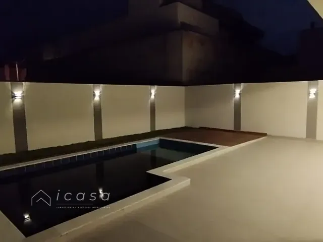 Casa com 200m² 3 quartos e 4 banheiros, à venda, no bairro Jardim Califórnia em Jacareí