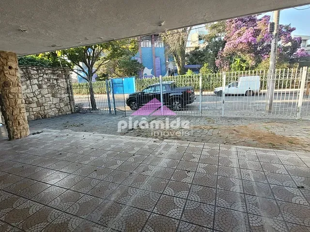 Casa com 450m² 3 quartos e 3 banheiros, à venda, no bairro Jardim Esplanada em São José dos Campos