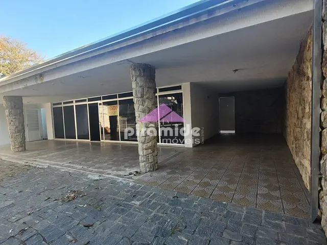 Casa com 450m² 3 quartos e 3 banheiros, à venda, no bairro Jardim Esplanada em São José dos Campos