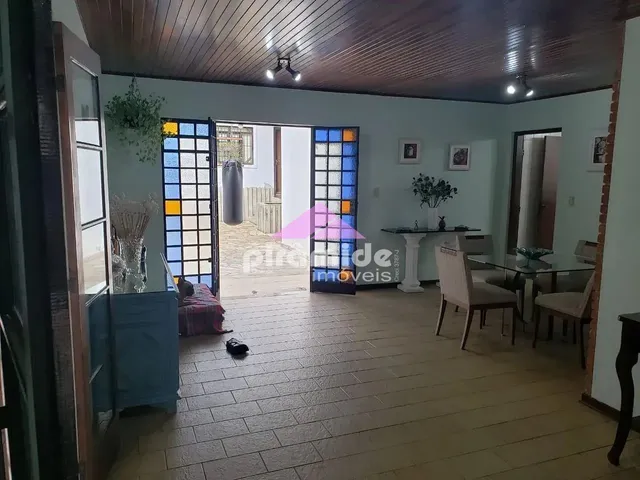 Casa com 349m² 4 quartos e 5 banheiros, à venda, no bairro Jardim Esplanada em São José Dos Campos