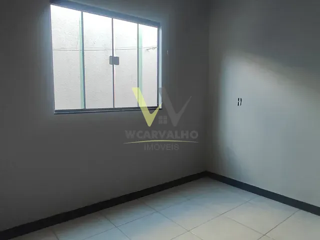 Casa com 200m² 3 quartos e 2 banheiros, à venda, no bairro Jardim Italia em Anápolis