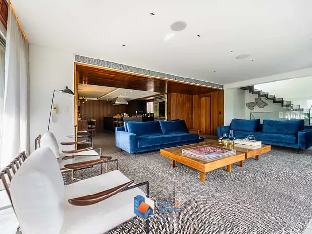 Casa com 925m² 4 quartos e 6 banheiros, à venda, no bairro Alto de Pinheiros em São Paulo