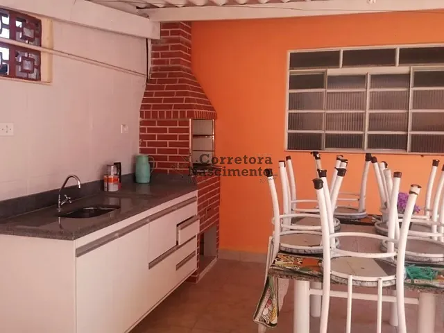 Casa com 200m² 2 quartos e 2 banheiros, à venda, no bairro Jardim Jacinto em Jacareí