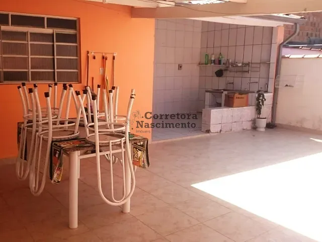 Casa com 200m² 2 quartos e 2 banheiros, à venda, no bairro Jardim Jacinto em Jacareí