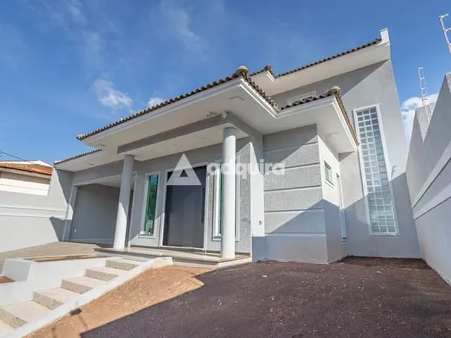 Casa com 429m² 3 quartos e 5 banheiros, à venda, no bairro Uvaranas em Ponta Grossa